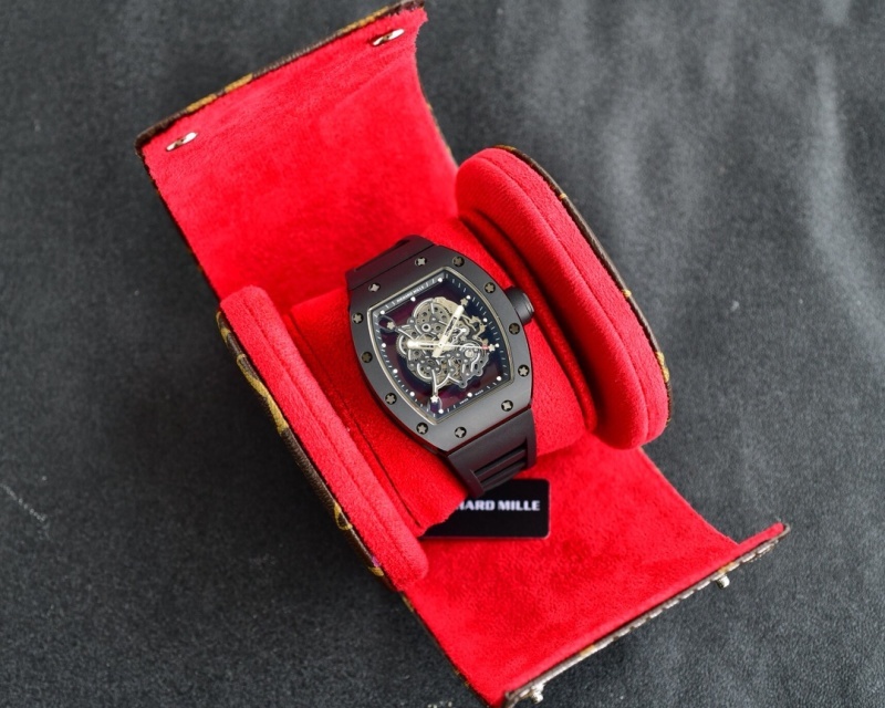 Watch0253