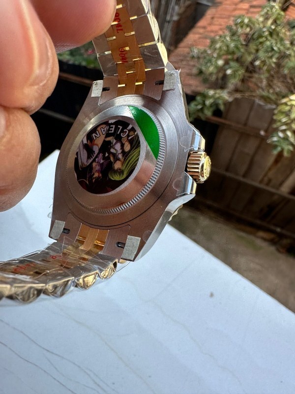 Watch0184