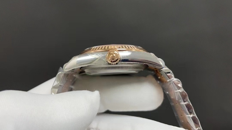 Watch0263