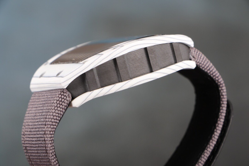 Watch0135