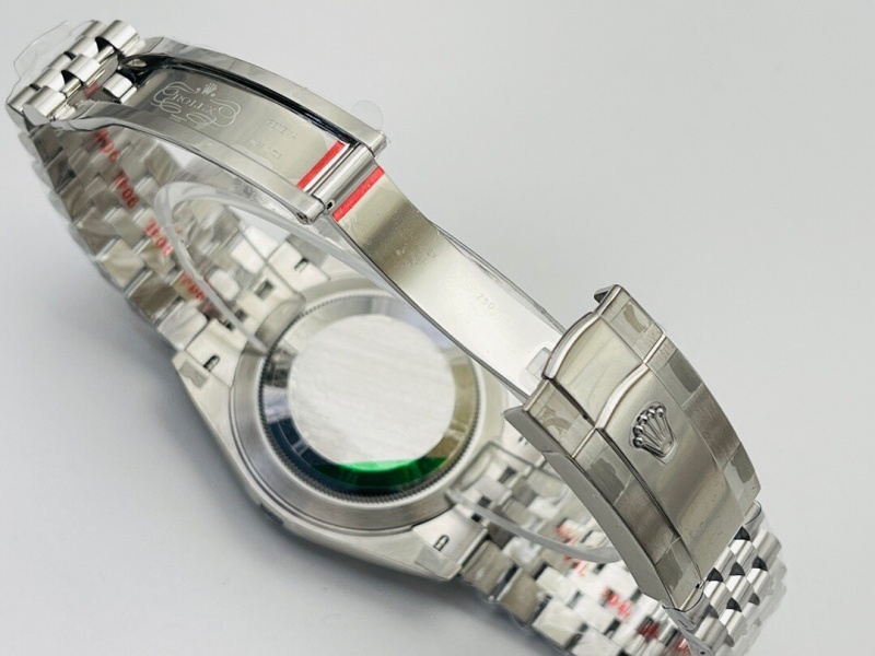Watch0071