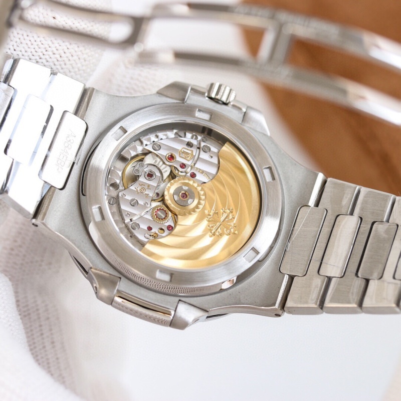 Watch0030
