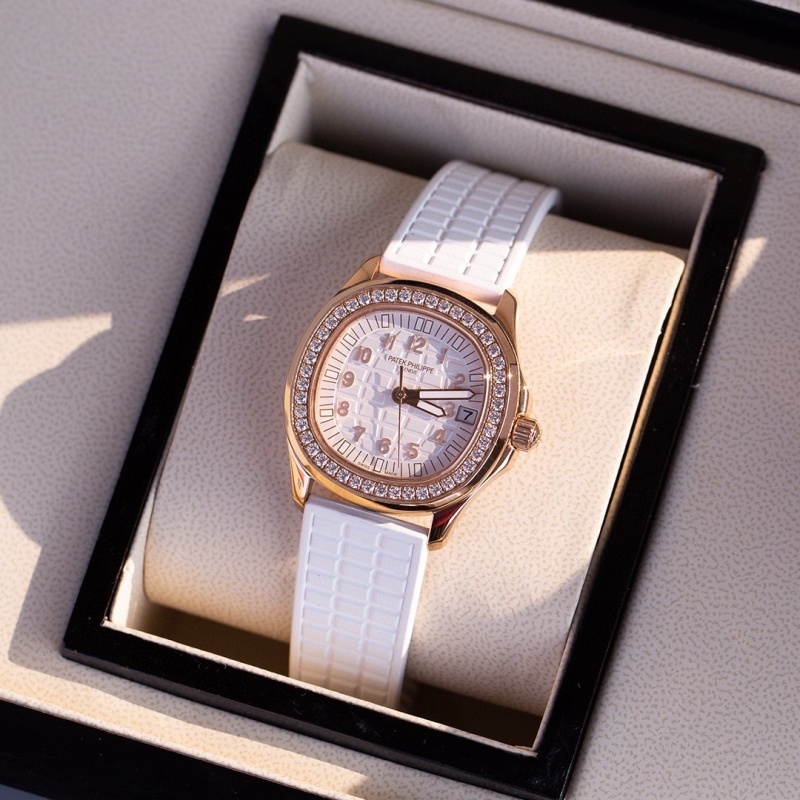 Watch0578