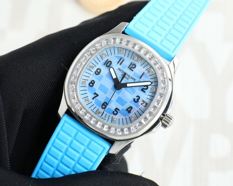 Watch0638