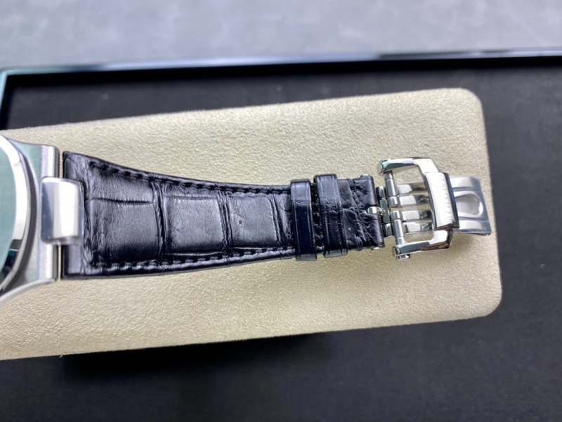 Watch0173