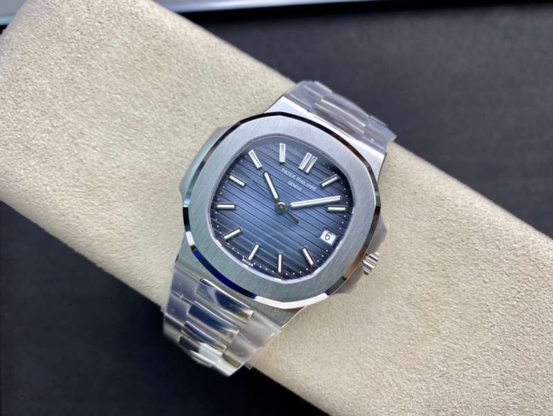 Watch0175
