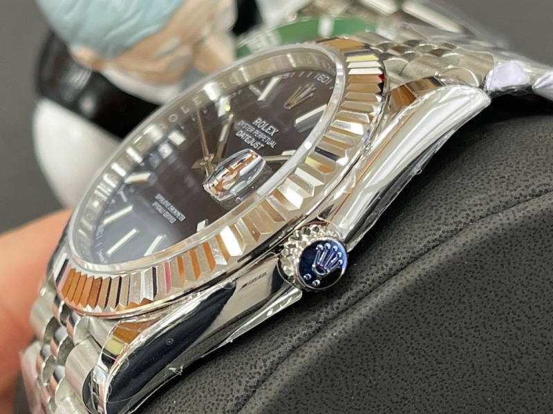 Watch0082