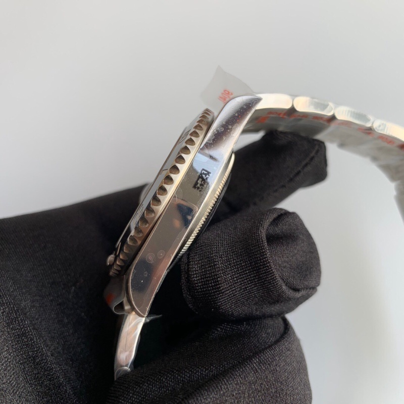 Watch0431