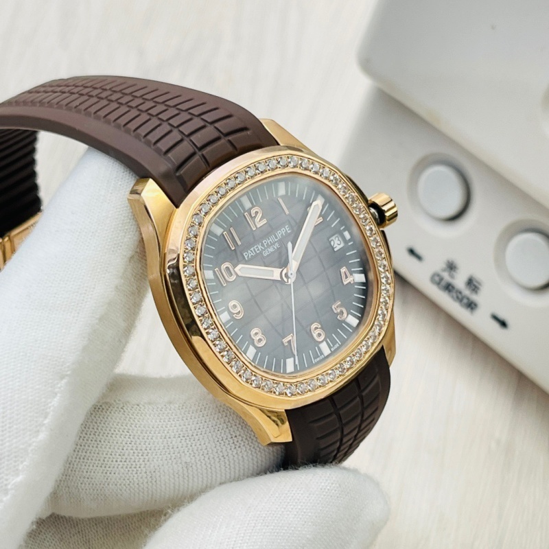Watch0665