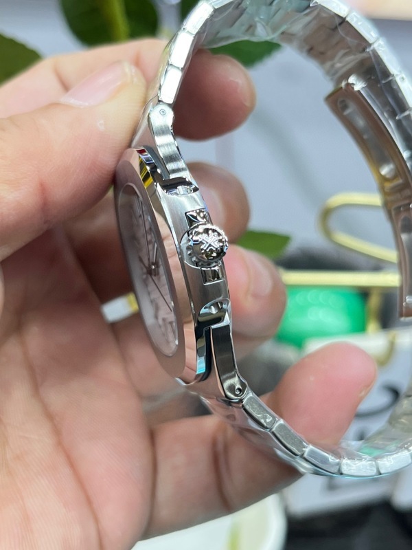 Watch0197