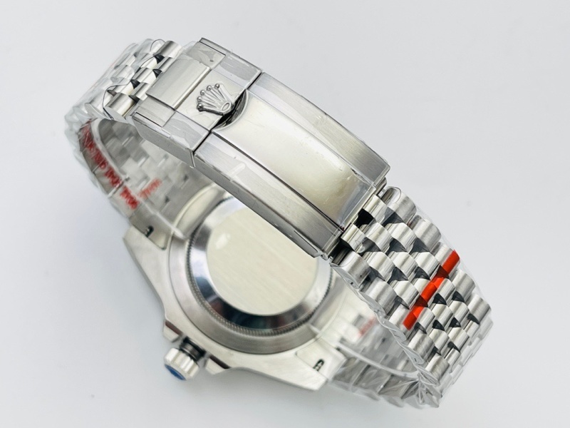 Watch0200
