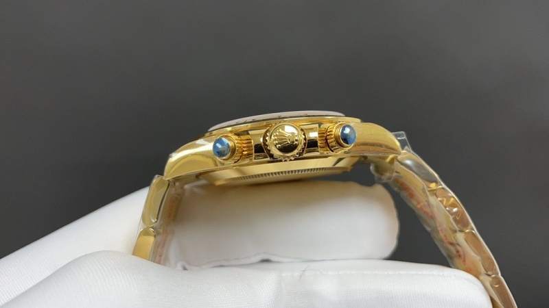 Watch0300
