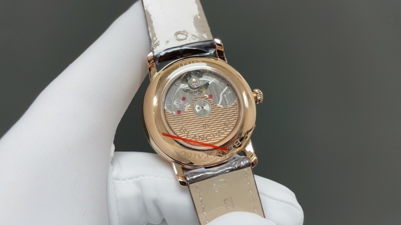 Watch0587