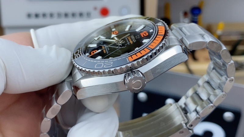 Watch0206