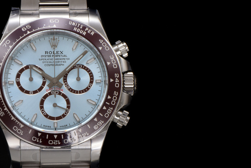 Watch0452
