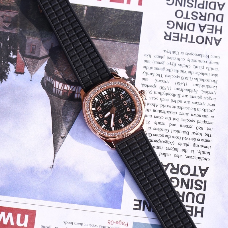 Watch0580