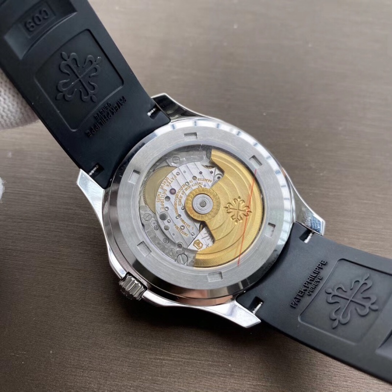 Watch0296