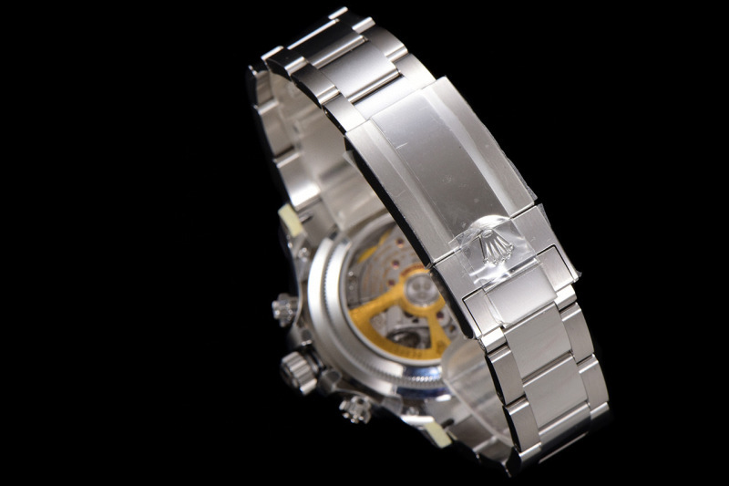 Watch0452