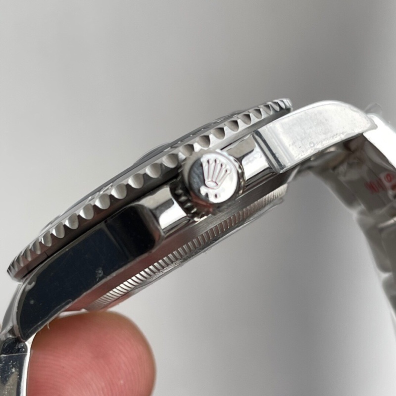 Watch0691