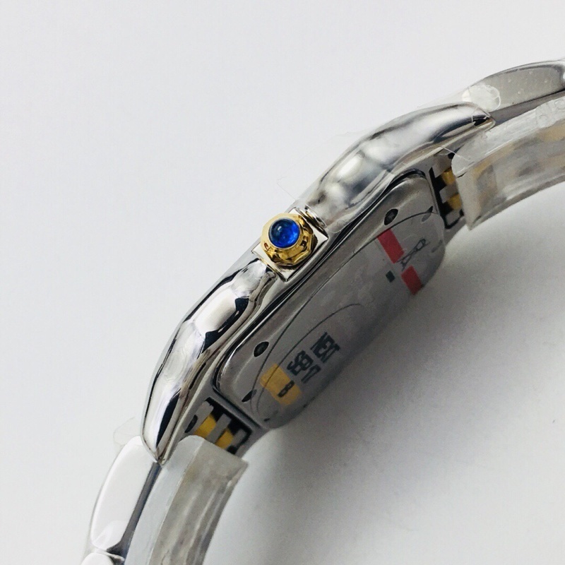 Watch0683