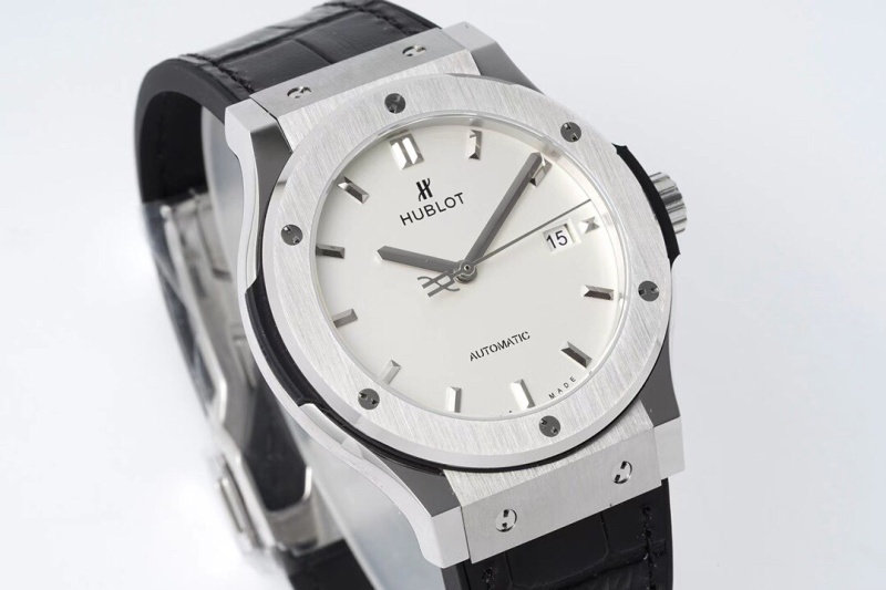 Watch0230