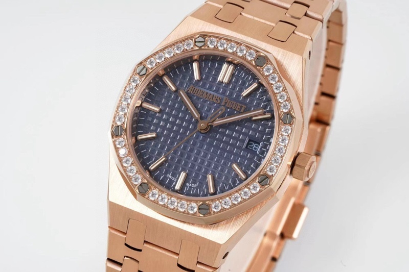 Watch0385