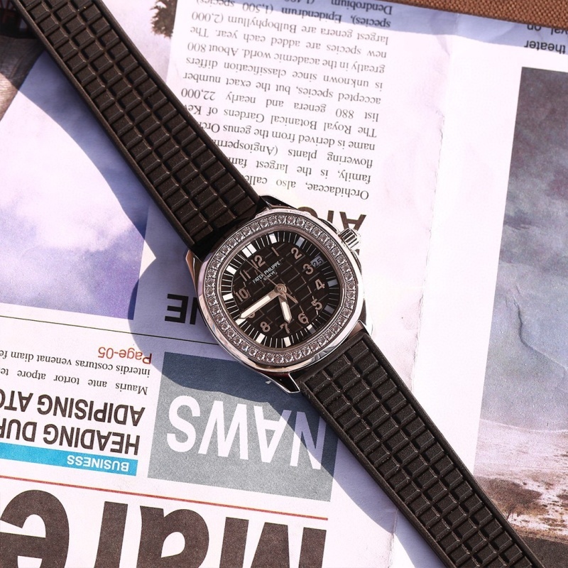 Watch0576