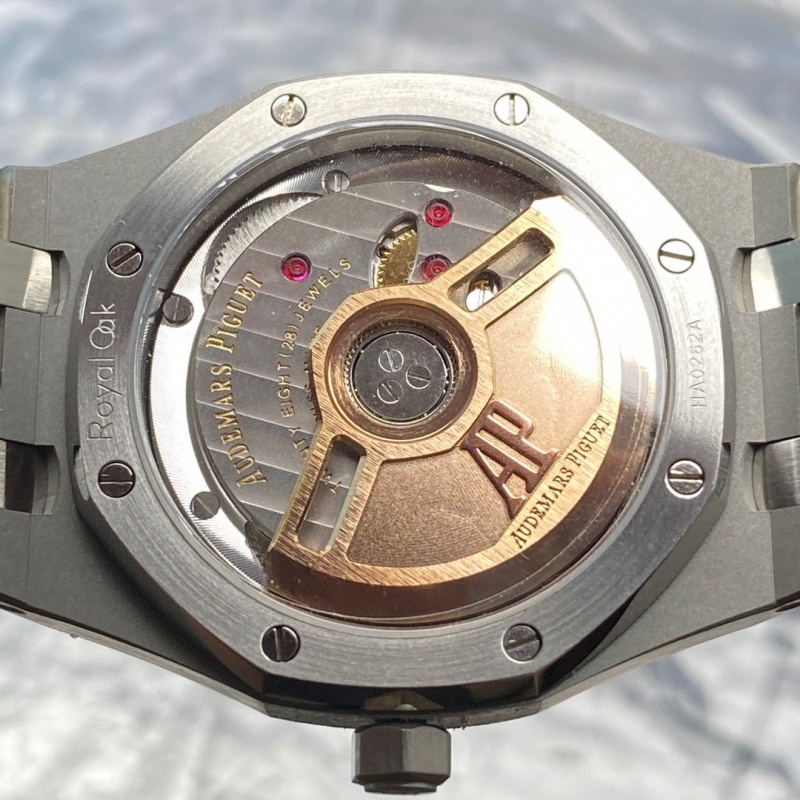 Watch0133
