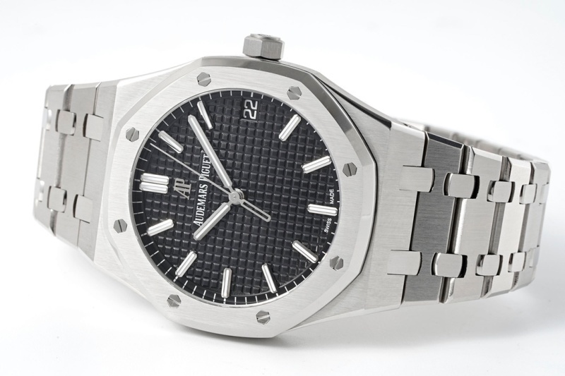 Watch0663