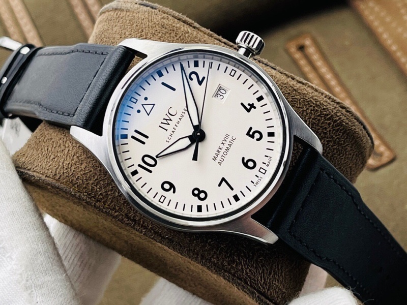 Watch0106