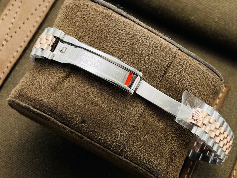 Watch0660