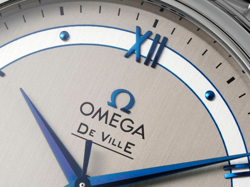 Watch0744