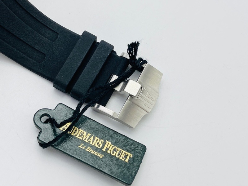 Watch0007