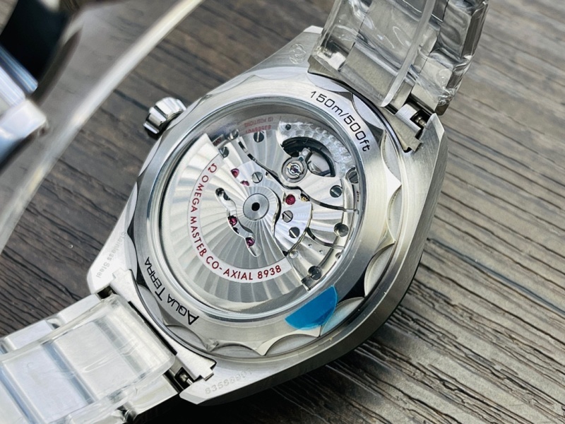 Watch0177