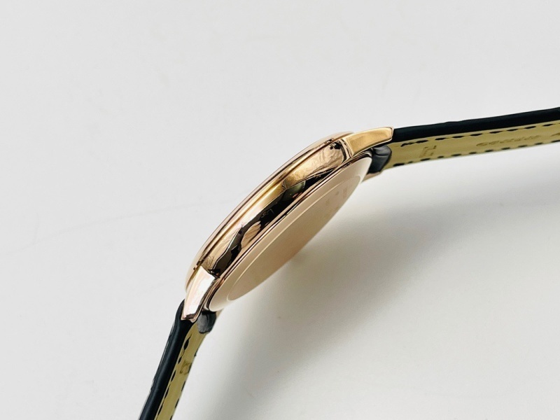 Watch0019