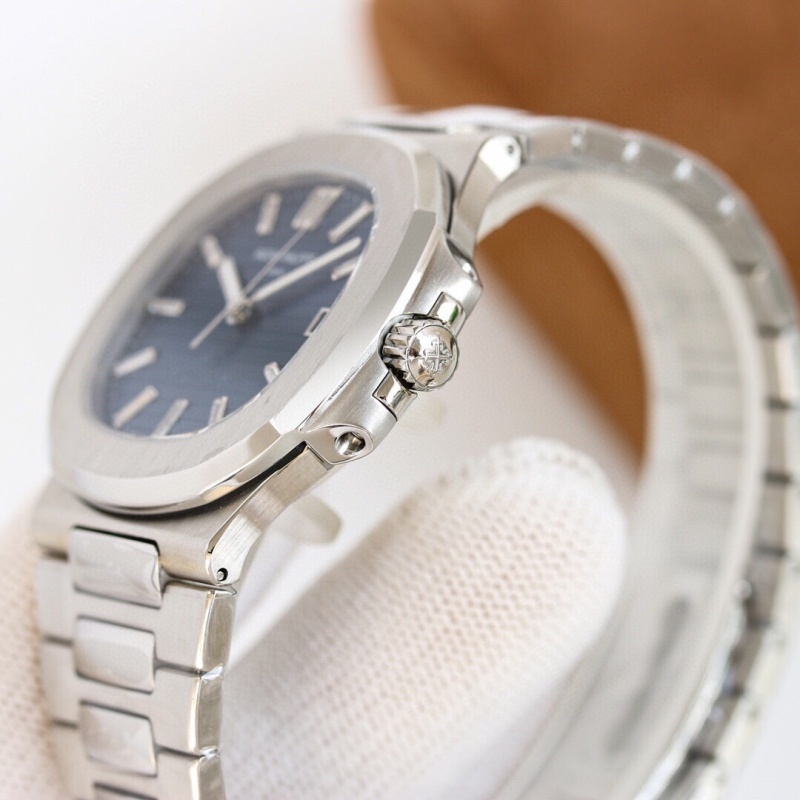 Watch0030