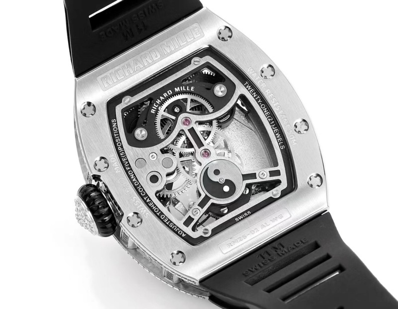 Watch0780