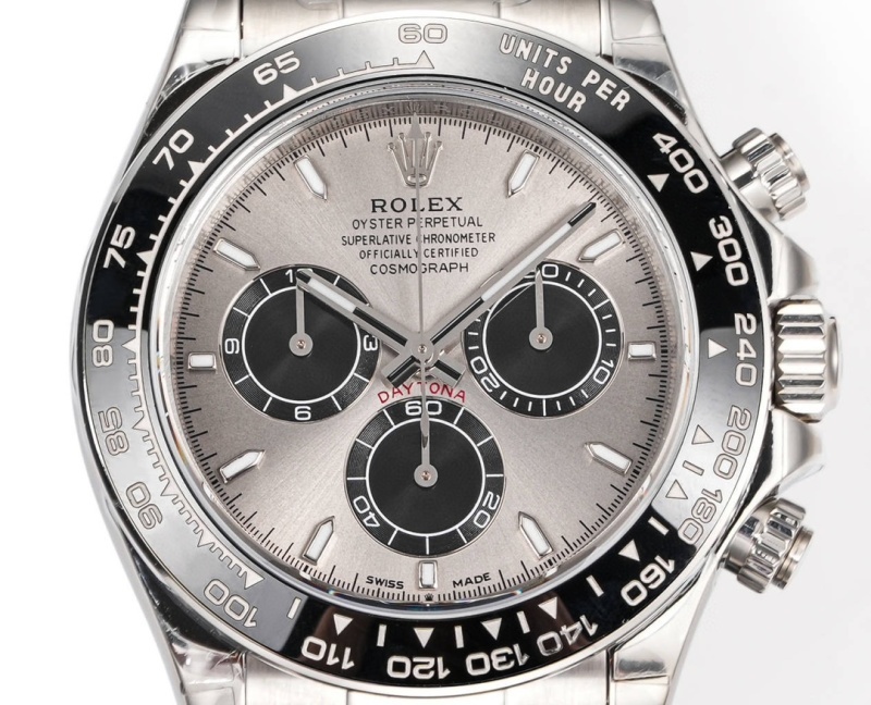 Watch0734