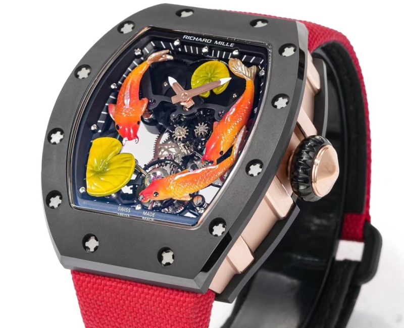 Watch0695