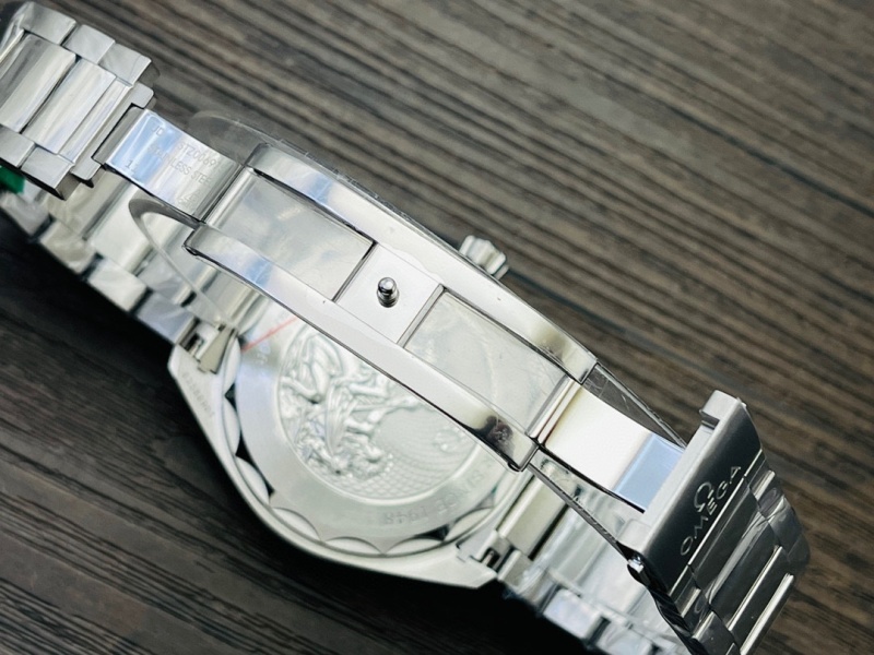 Watch0179