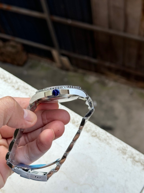 Watch0187