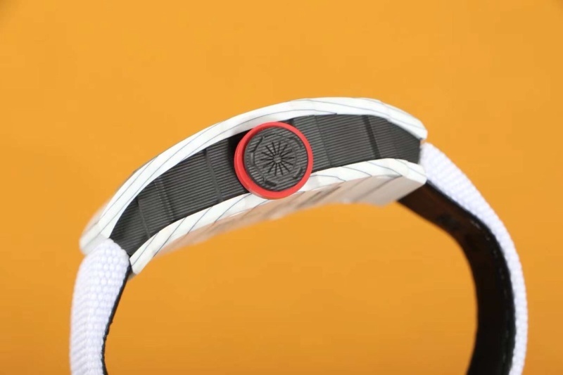 Watch0284
