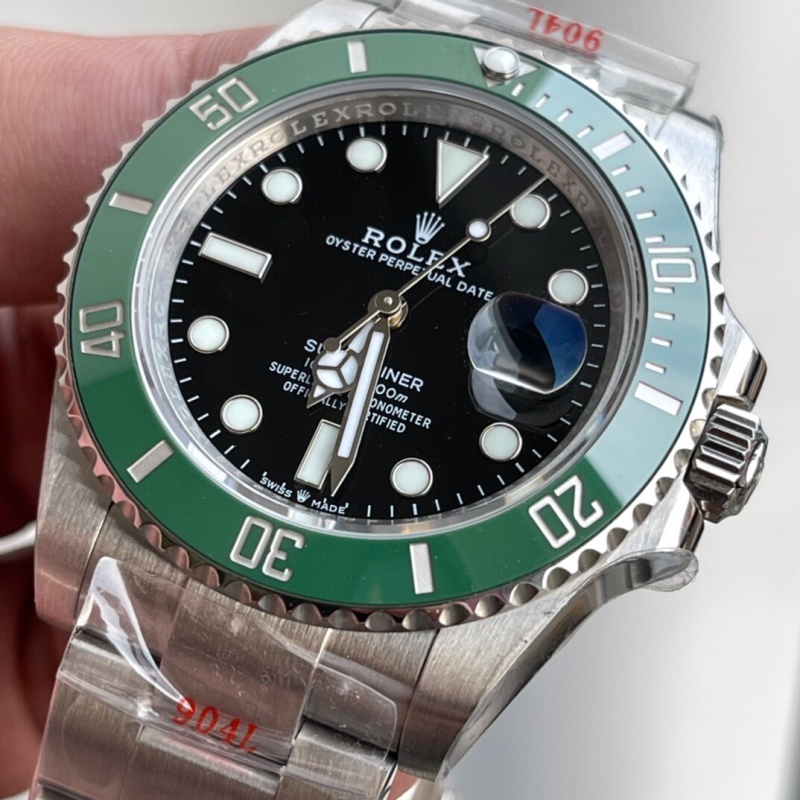Watch0692