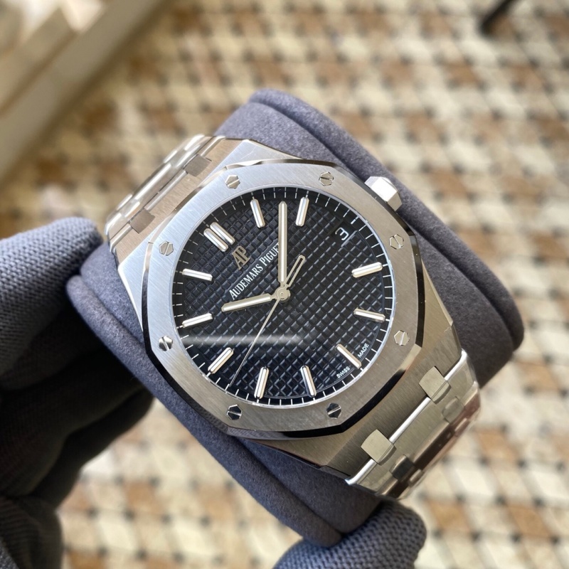 Watch0016
