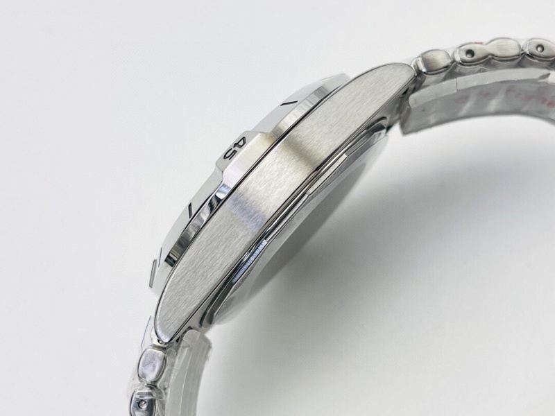 Watch0328