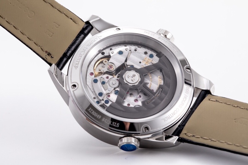 Watch0535