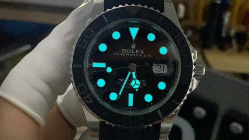 Watch0211
