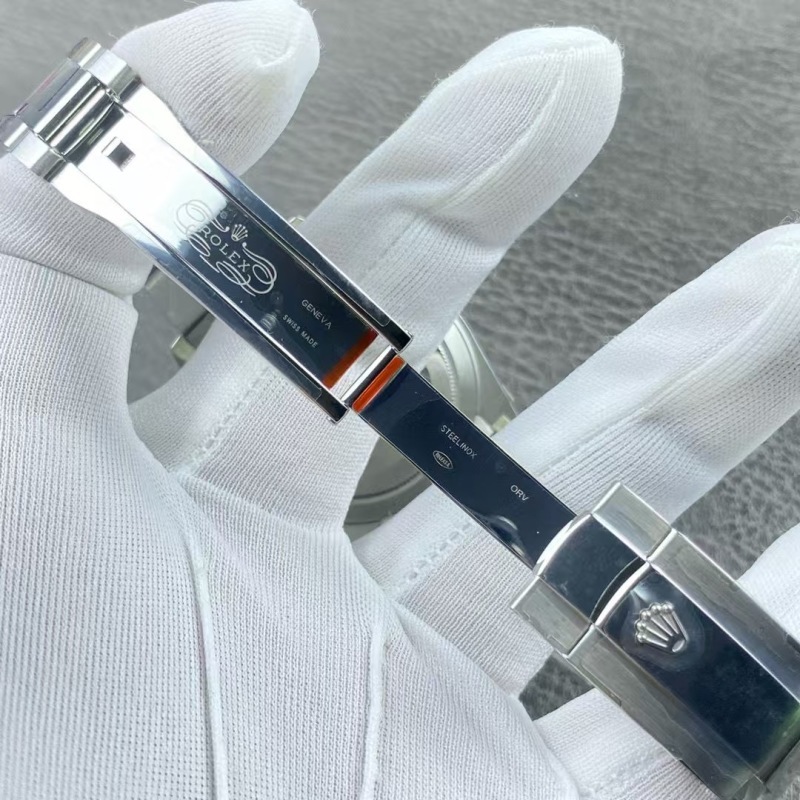 Top-grade watches 0111