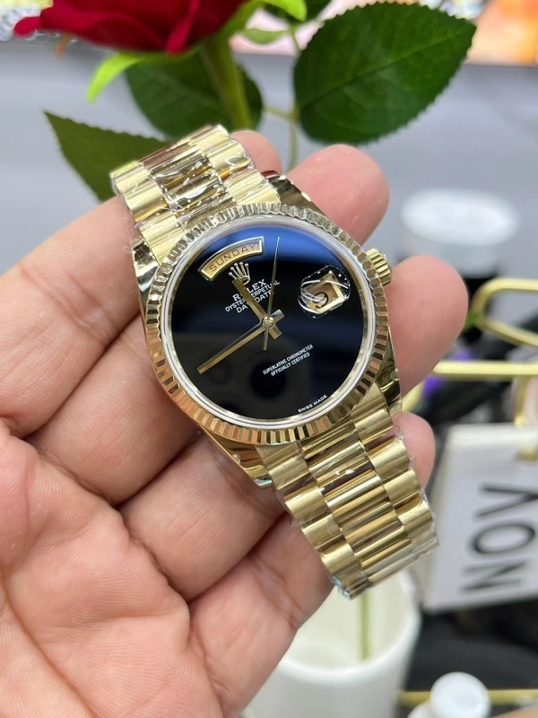 Watch0798