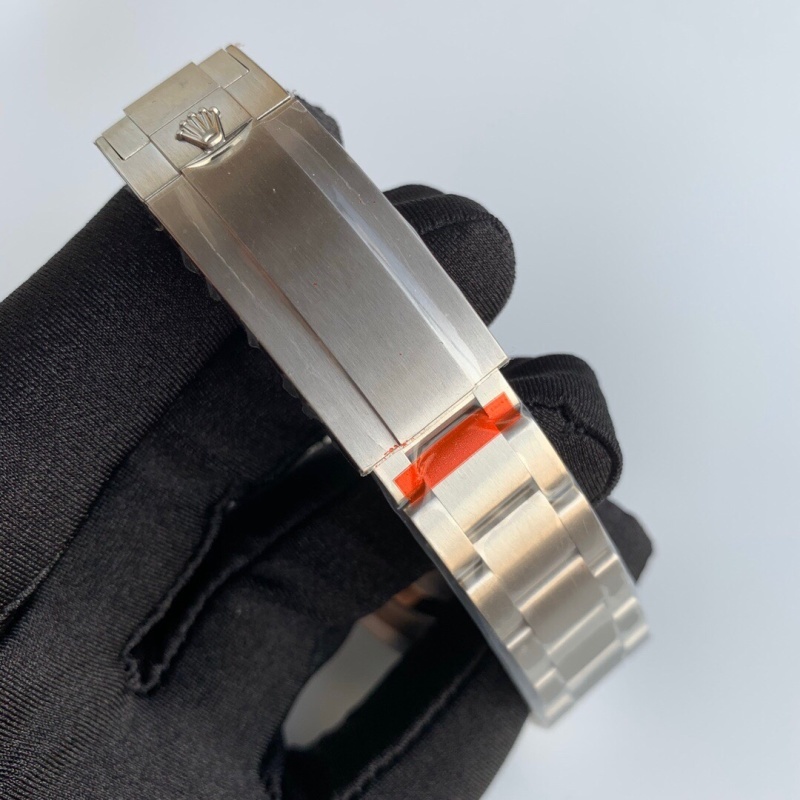 Watch0430